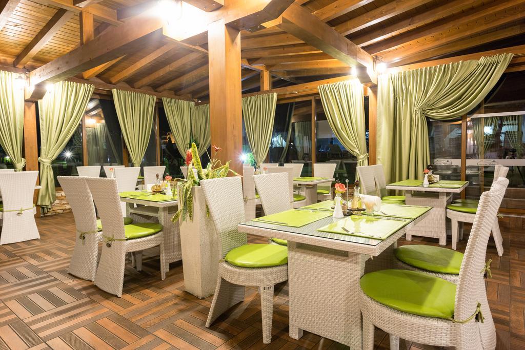 Green Wood Hotel & Spa Banszko Kültér fotó