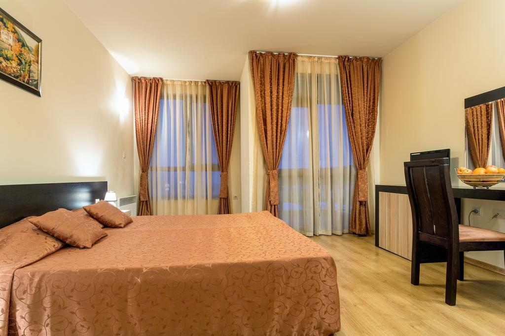 Green Wood Hotel & Spa Banszko Kültér fotó